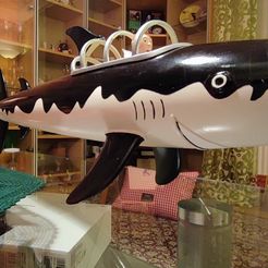 Tintin underwater shark
