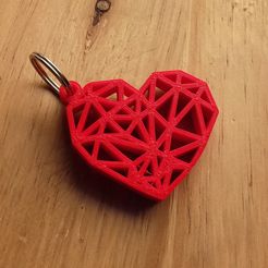 20180205_131828.jpg Geometric Heart Key Ring