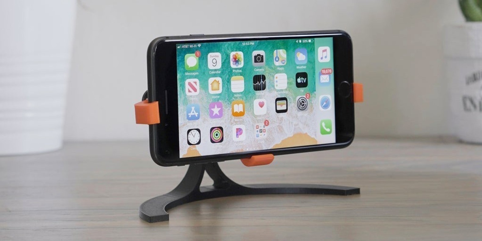 Here is a selection of the best phone holder 3D models to make with a 3D printer